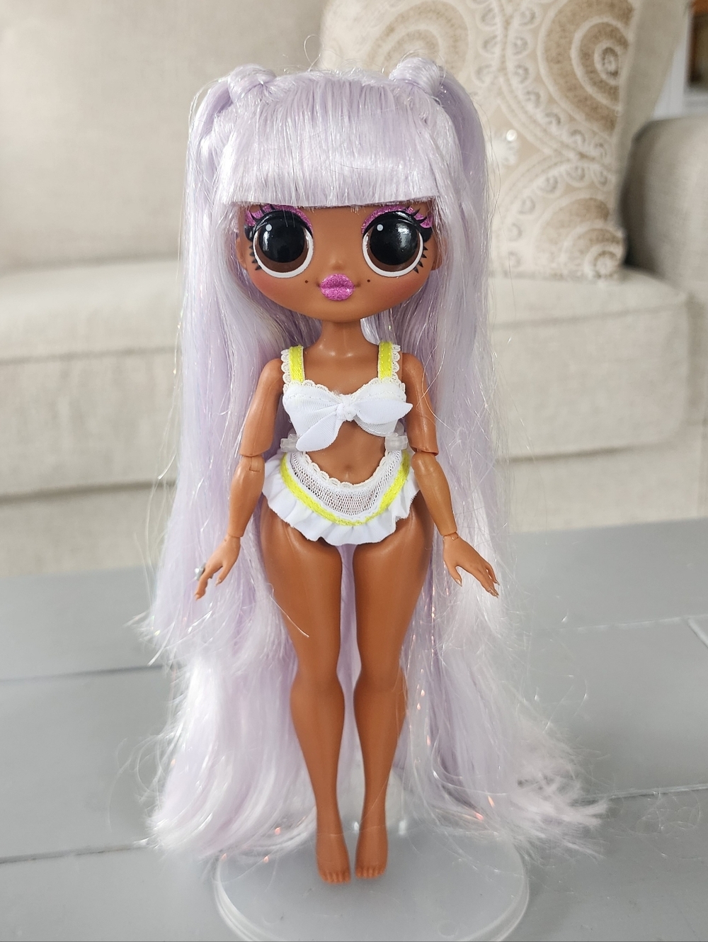 MGA LOL OMG! Fashion Doll LOL Surprise Remix Kitty K Long Hair In Bikini
